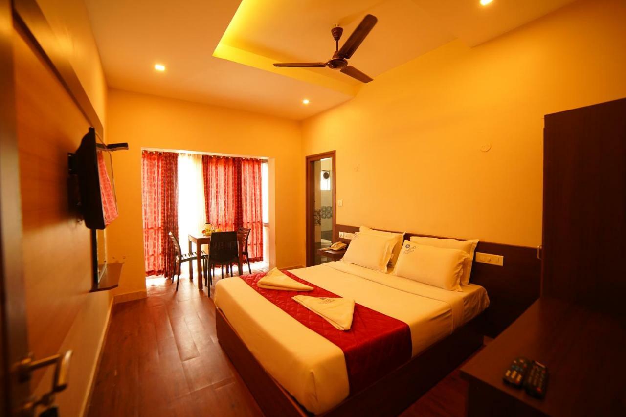Lumino Dwellings Hotel Munnar Buitenkant foto